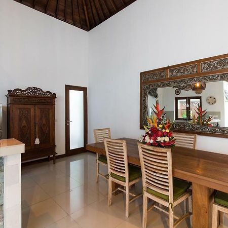 Villa Kamboja Five Seminyak Exteriör bild